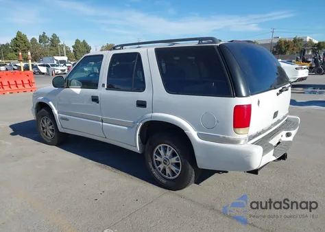 1998 GMC Jimmy Slt из США, поврежденный, VIN 1GKDT13W4W2524543